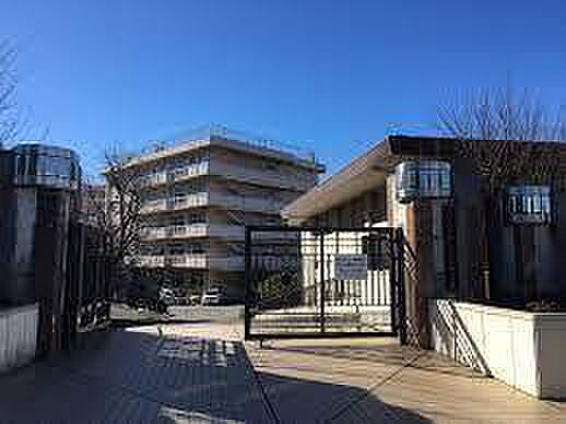 さいたま市立三室中学校まで740m