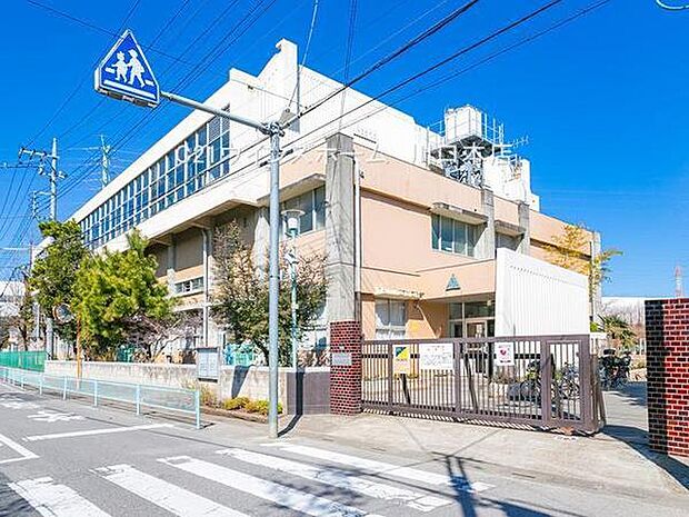 川口市立芝西小学校まで850m