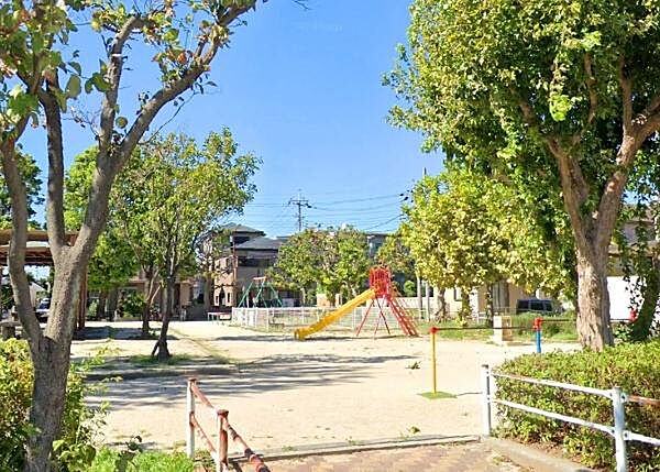 八幡木平柳公園まで75m