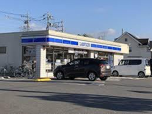 ローソン越谷下間久里仲田店まで270m