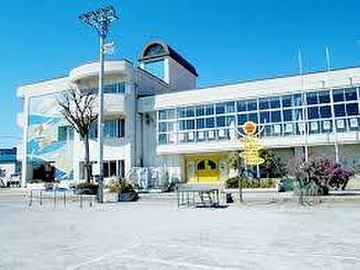草加市立青柳小学校まで500m