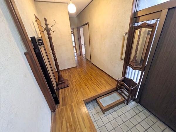 ※AI加工で家財道具を消しています