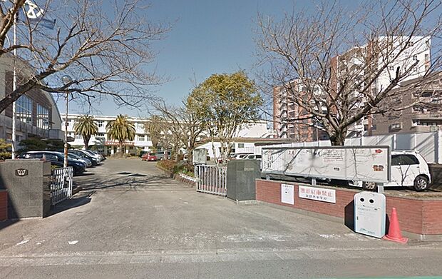 宮崎市立宮崎西中学校まで2418m