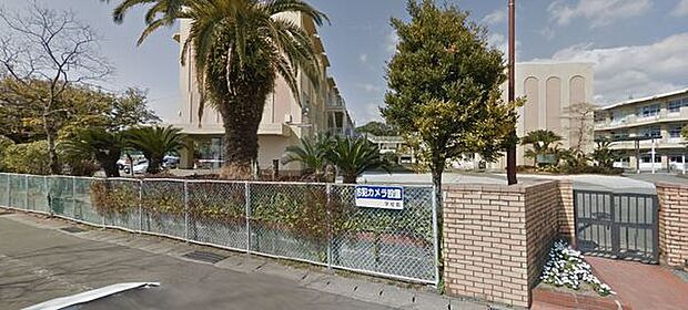 宮崎市立大塚中学校まで1083m