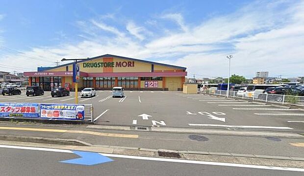 ドラッグストアモリ青葉店まで541m
