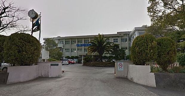 宮崎市立檍中学校まで2053m