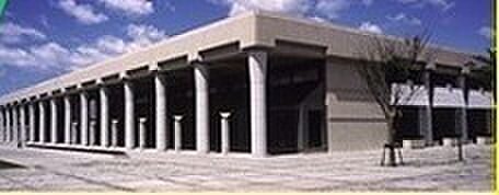 宮崎県立図書館まで905m