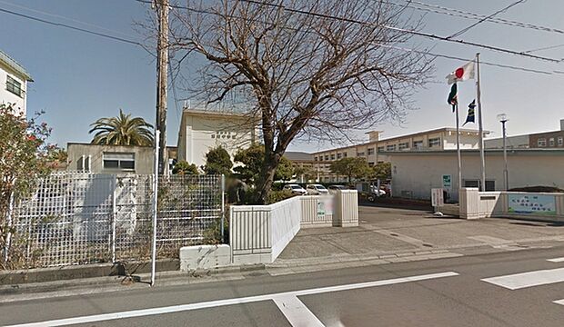 宮崎市立宮崎中学校まで1184m
