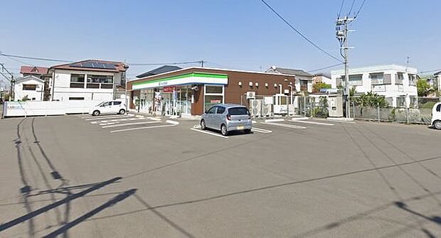 ファミリーマート潮見町店まで779m