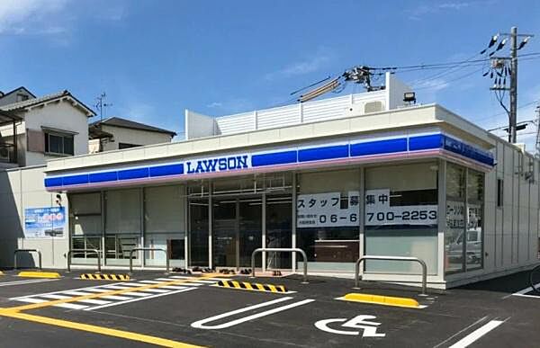 ローソン津守三丁目店まで723m