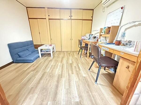 洋室のお部屋です！