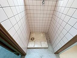 大阪市生野区桃谷5丁目　中古戸建 3LDKの室内