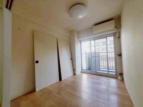 洋室のお部屋です！