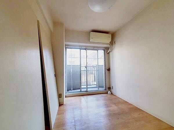洋室のお部屋です！