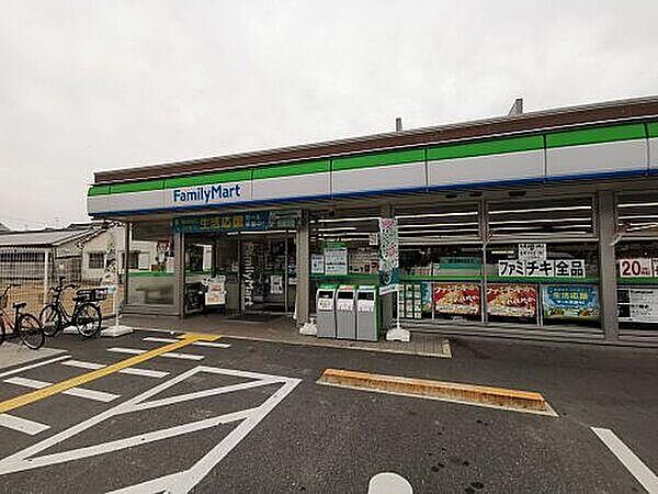 ファミリーマート堺大美野店まで634m