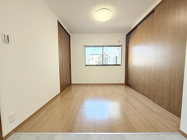 洋室のお部屋です！
