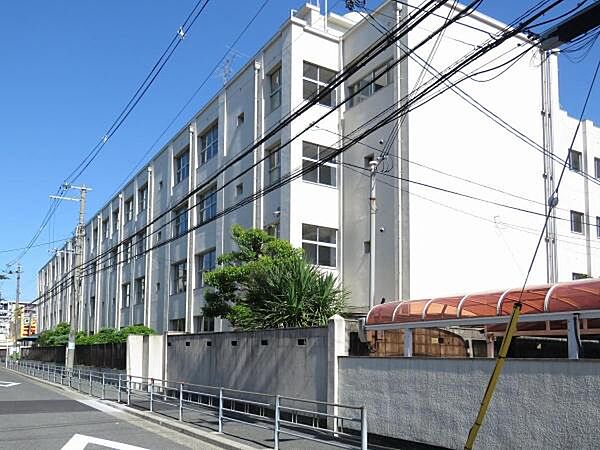 大阪市立加美北小学校まで1240m
