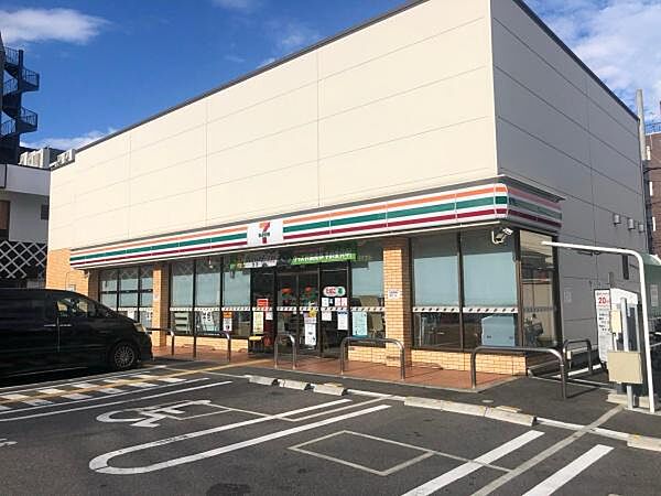 セブンイレブン大阪長居1丁目店まで330m