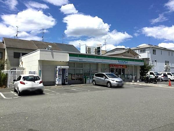 ファミリーマート堺榎元町店まで275m