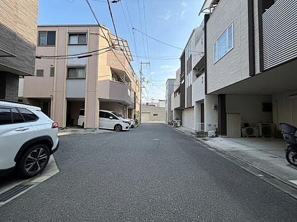 前面道路含む現地写真です！