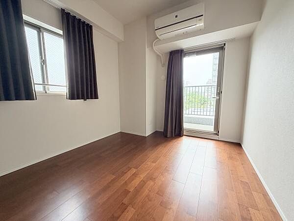 洋室のお部屋です！