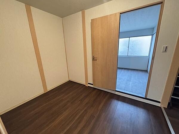 洋室のお部屋です！