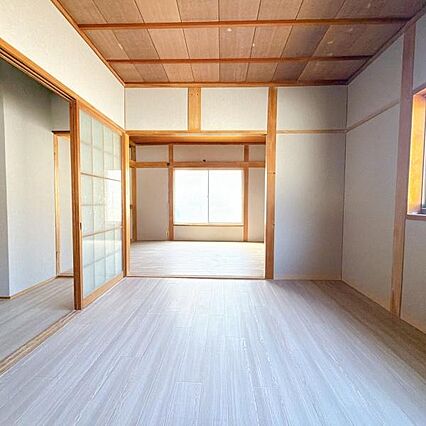洋室のお部屋で...