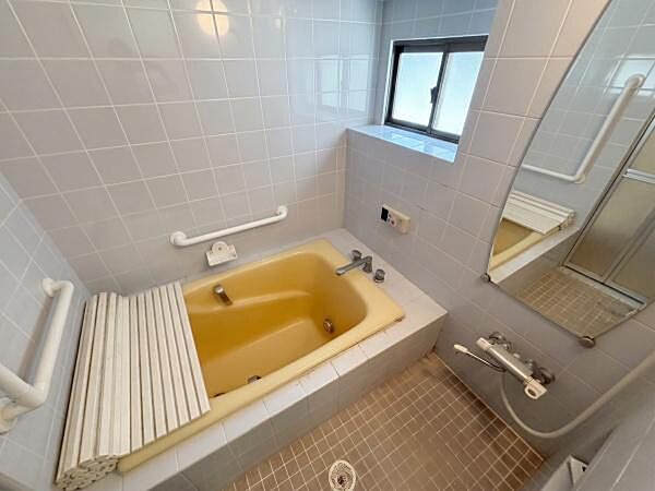 バスルームです！※生成AIにより家具等撤去しております