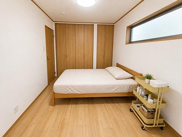 洋室のお部屋です！※生成AIにより小物等撤去しております。
