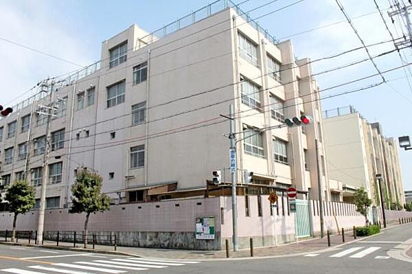 大阪市立南住吉小学校まで925m