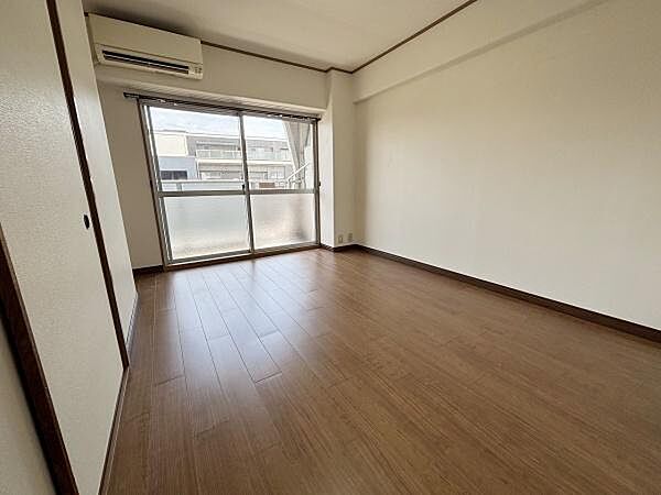 洋室のお部屋です！