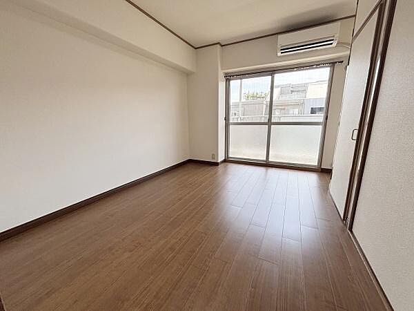 洋室のお部屋です！