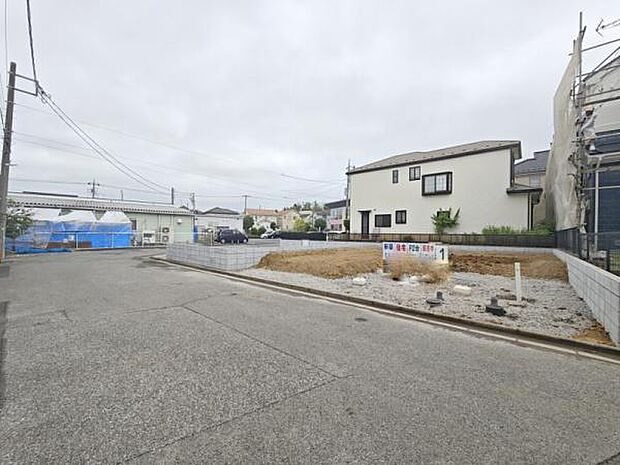 整備された道路網が魅力。快適な移動と安全性を兼ね備えた、理想的な住宅の立地