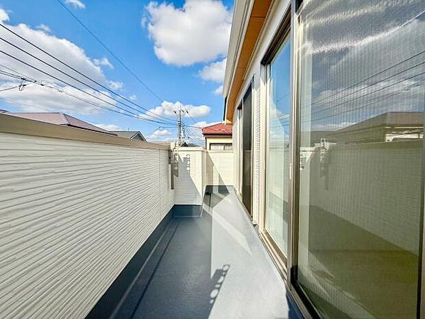陽当たり良好なバルコニーです。