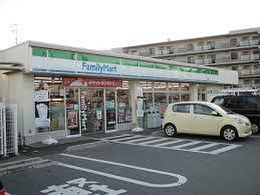 ファミリーマート千葉松ヶ丘店まで2266m