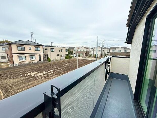 陽当たり良好なバルコニーです。
