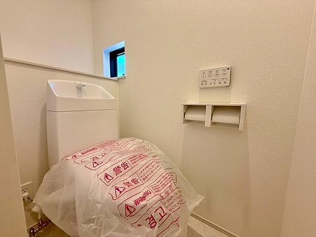 トイレが2カ所は家族が多い場合や来客時でも混雑を避け、スムーズに利用できる点が魅力です。生活動線に配慮された配置で快適な暮らしを実現します。