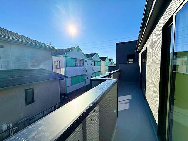 陽当たり良好なバルコニーです。