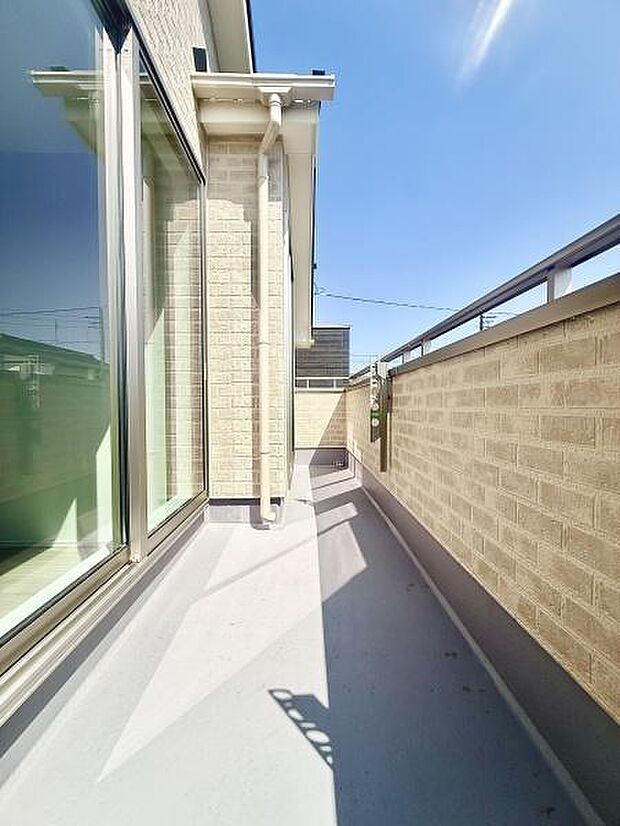 日当たりのいいバルコニーです。