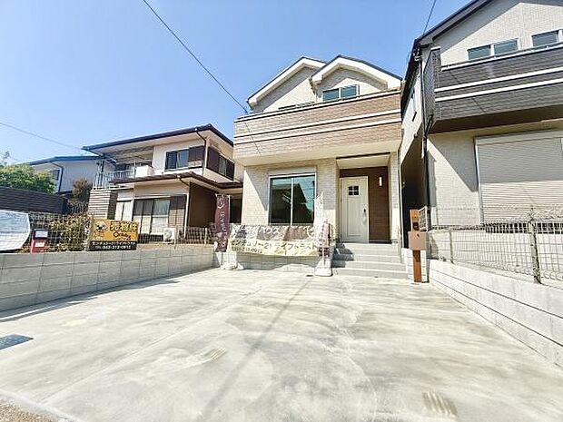 2台分のカースペースがございます。