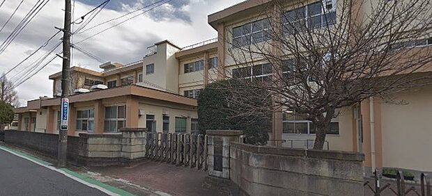 千葉市立横戸小学校まで320m