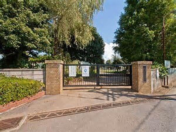 千葉市立若松中学校まで522m