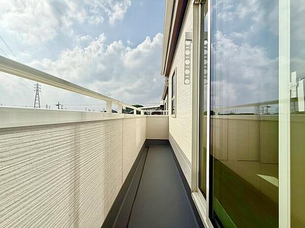 広々としたバルコニーです。