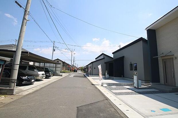 快適な移動を叶える、整備された道路網。便利で安全な暮らしを実現する、理想的な立地