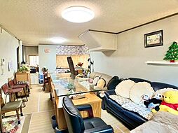 千葉市稲毛区園生町　戸建て 4SLDKのリビング/ダイニング