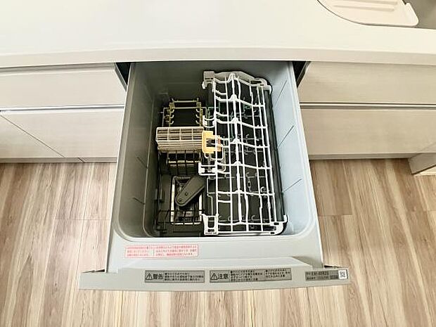 毎日の食器洗いの負担を軽減し、ゆとりのある暮らしを実現。特に共働きのご家庭に最適で、時間を有効活用できます。