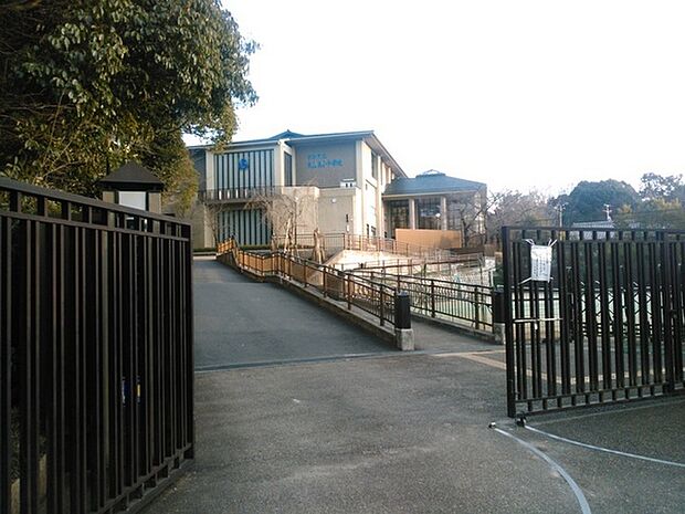 京都市立東山泉小中学校（東学舎）まで361m