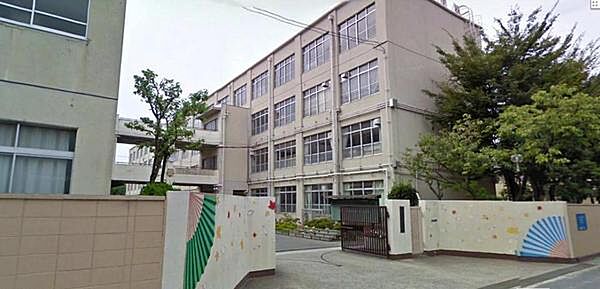 京都市立勧修中学校まで671m
