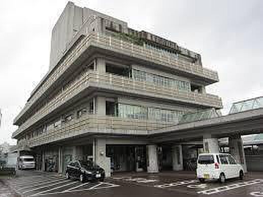 京都市山科図書館まで801m