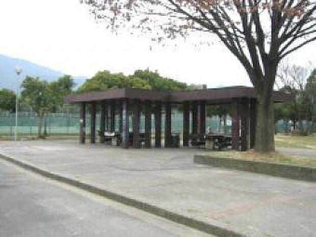 勧修寺公園まで449m